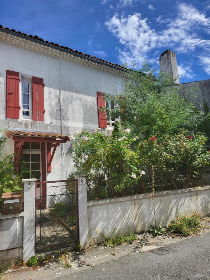 La maison rouge paisible maison de pays Saujon Extérieur photo